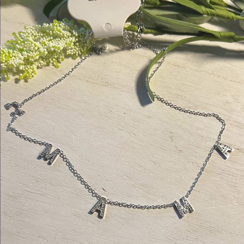 Oak & Ivy “MAMA” necklace
